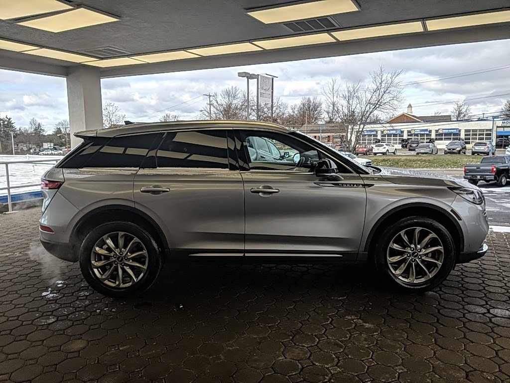 Certified 2022 Lincoln Corsair AWD w/ Premium Package image 4