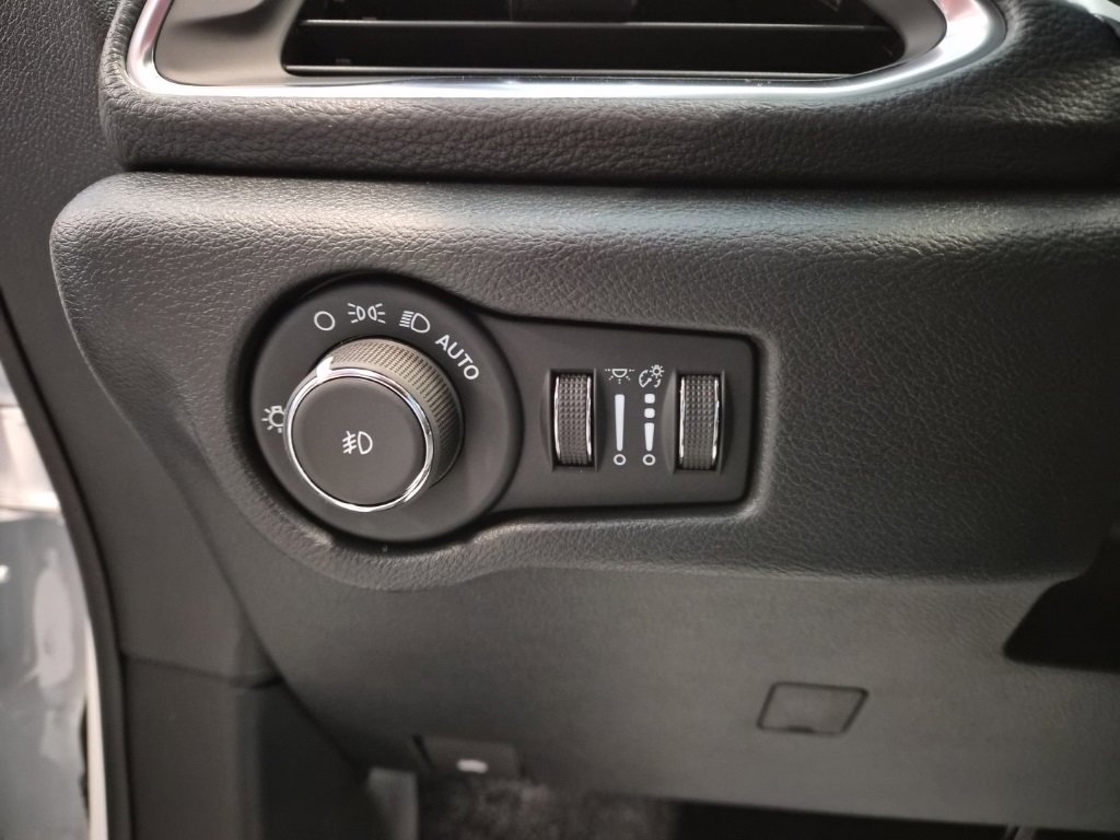 New 2026 Chrysler Pacifica Limited w/ S Appearance Package image 20