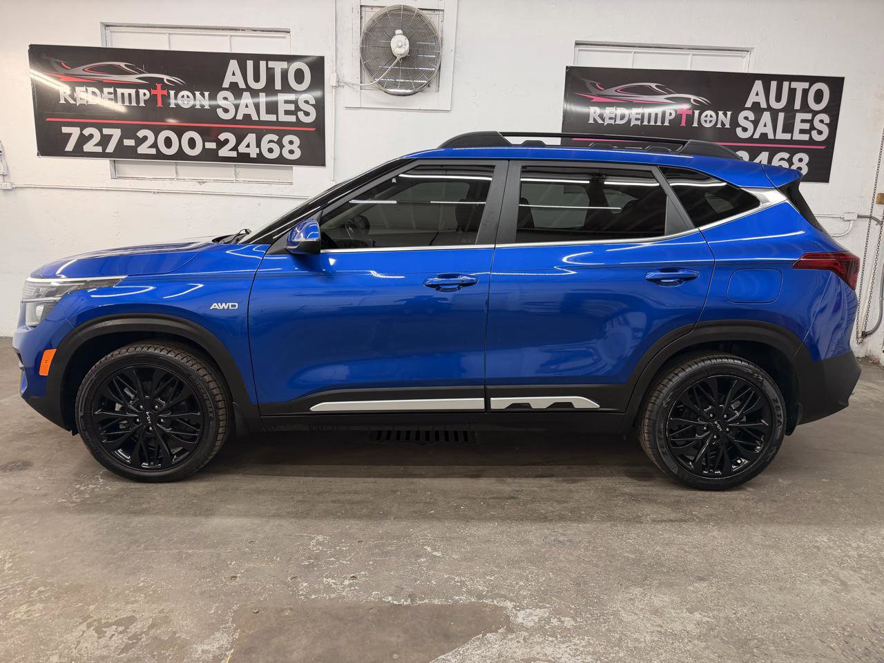 Used 2022 Kia Seltos Nightfall Edition AWD/4WD image 2