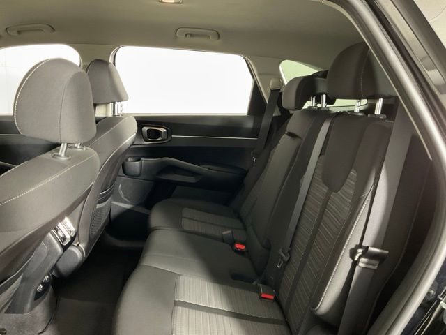 Used 2021 Kia Sorento LX image 34