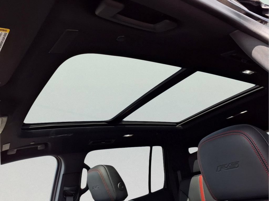 New 2026 Chevrolet Traverse RS w/ LPO, Floor Liner Package FWD image 20