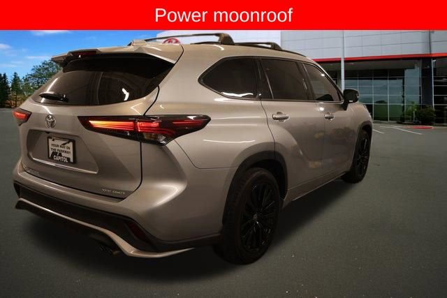 Used 2024 Toyota Highlander XSE AWD/4WD image 3