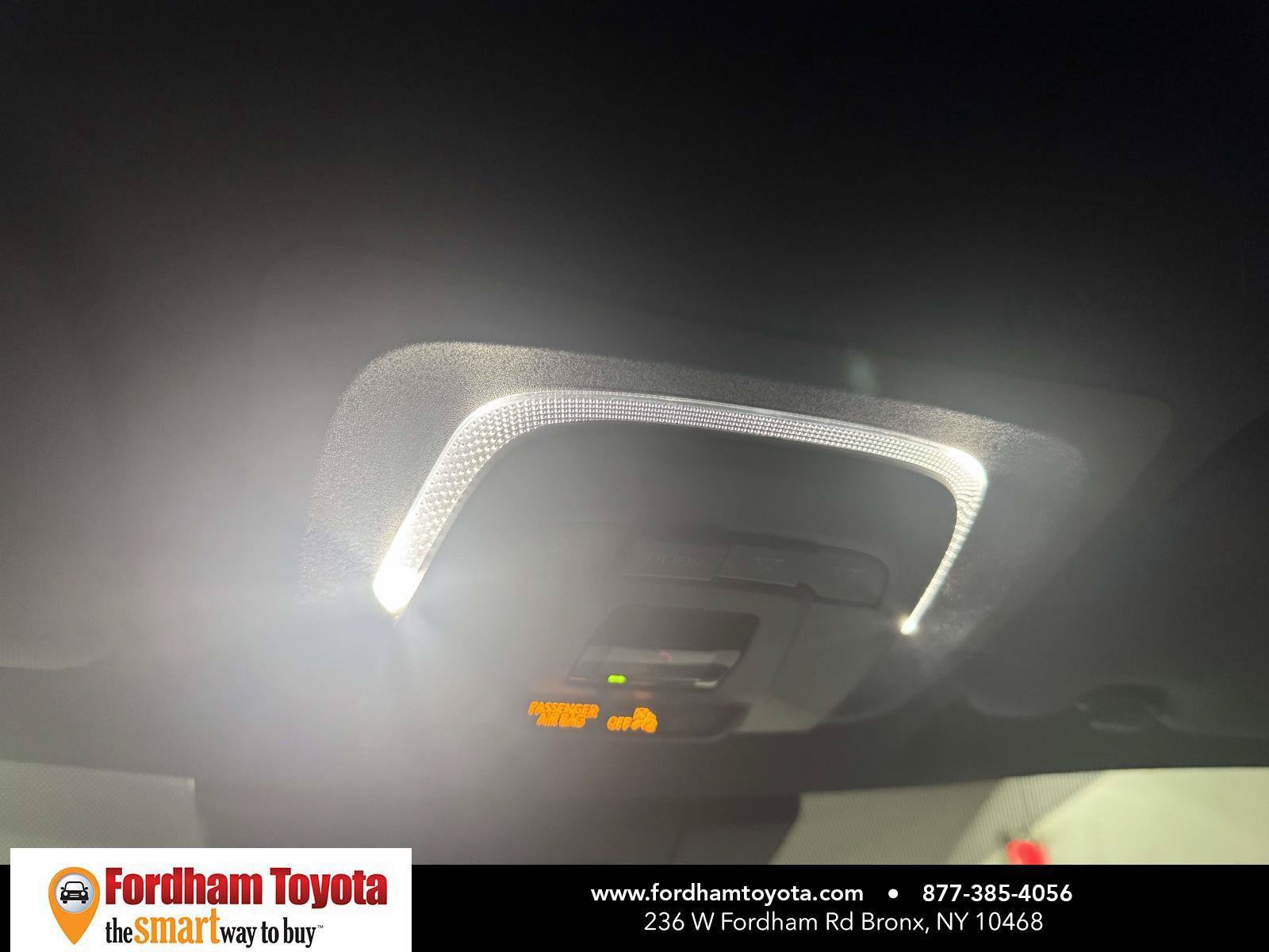 Used 2024 Toyota Corolla Cross AWD Hybrid image 29