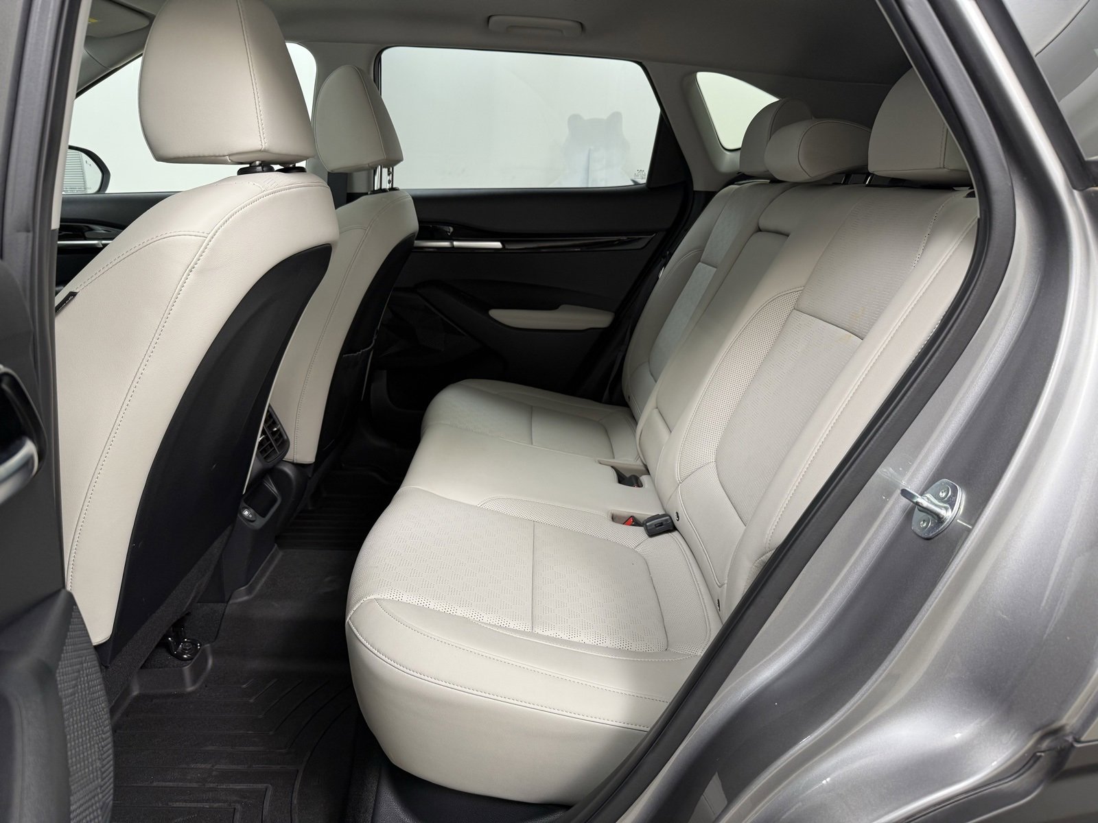 Used 2023 Kia Seltos SX w/ SX Sunroof Package image 21