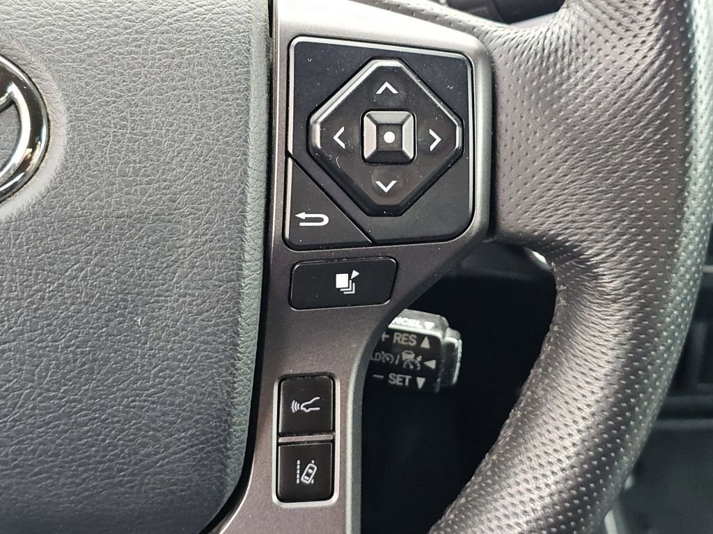 Used 2020 Toyota Tacoma TRD Off-Road image 13