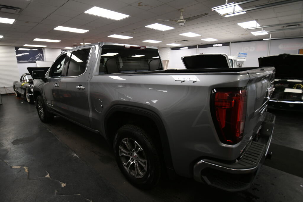 Used 2024 GMC Sierra 1500 SLT AWD/4WD image 6