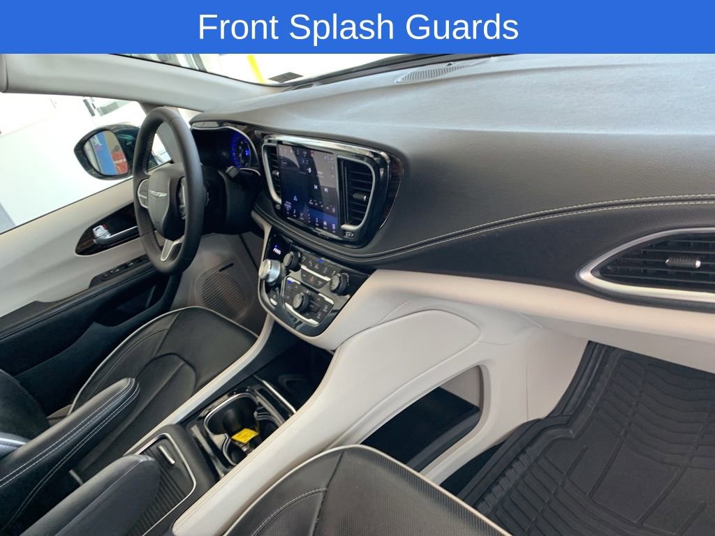 Used 2022 Chrysler Pacifica Limited w/ Uconnect Theater Family Group image 20