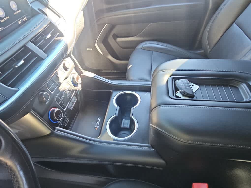 Used 2021 Chevrolet Tahoe LT w/ Luxury Package AWD/4WD image 16
