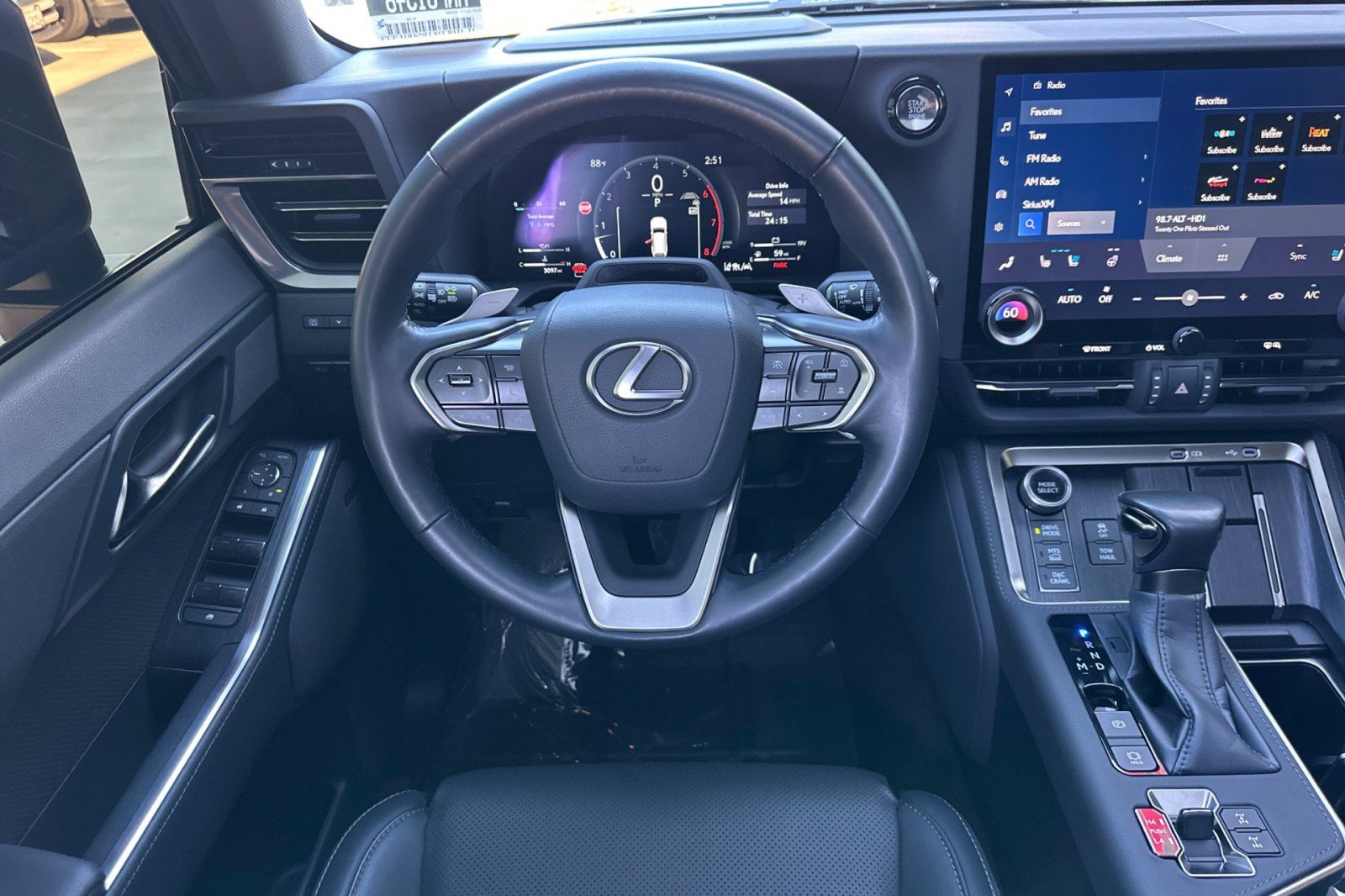 Used 2024 Lexus GX 550 AWD/4WD image 14