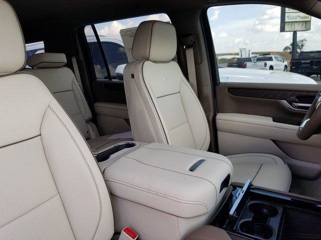 New 2026 GMC Yukon XL Denali w/ LPO, Floor Liner Package image 12