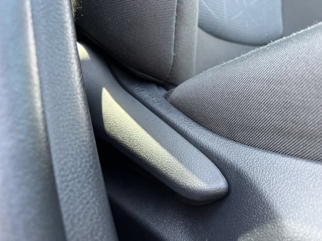 Used 2025 Toyota RAV4 XLE FWD image 26