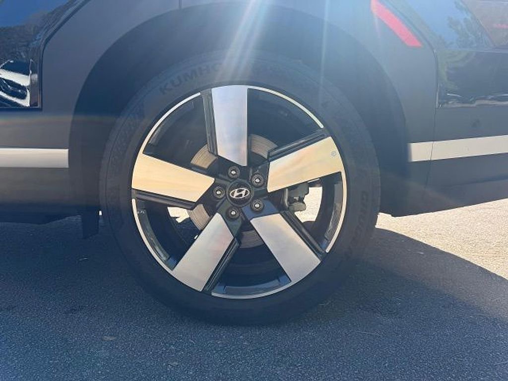 Used 2026 Hyundai Santa Fe Limited image 10