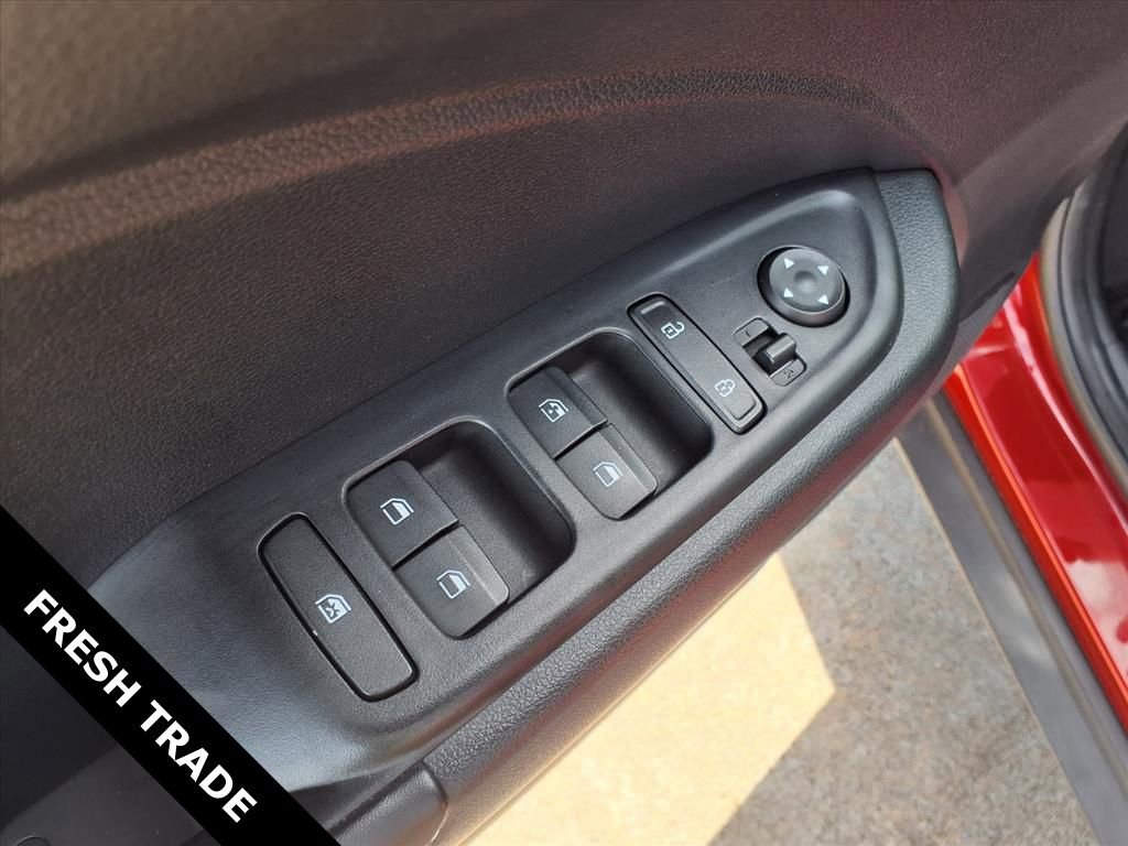 Used 2024 Hyundai Venue Limited image 25