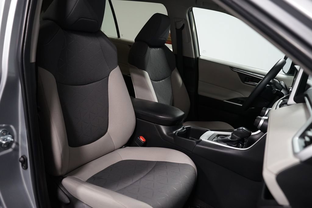 Certified 2024 Toyota RAV4 XLE image 28