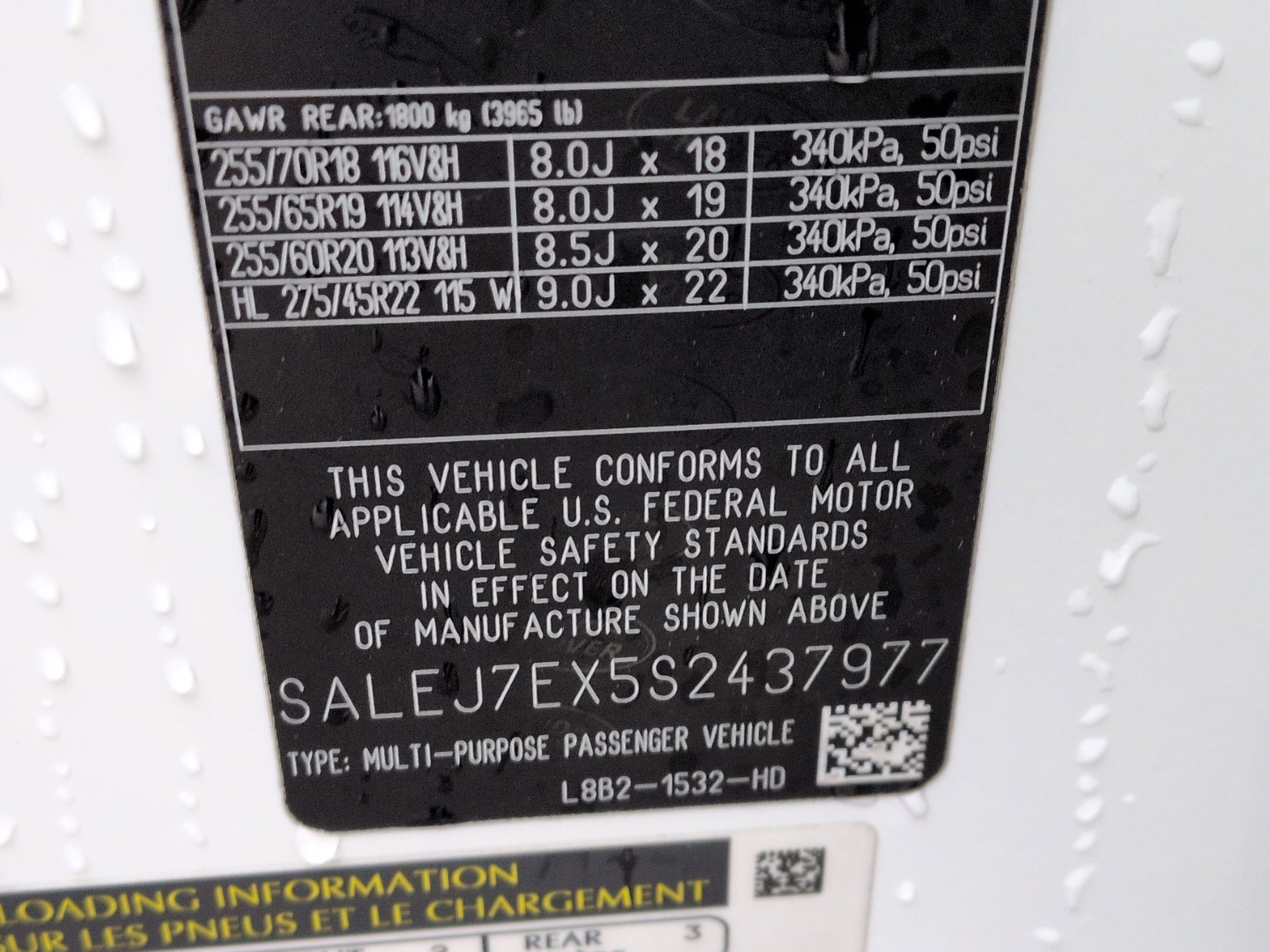 Used 2025 Land Rover Defender 110 S image 35