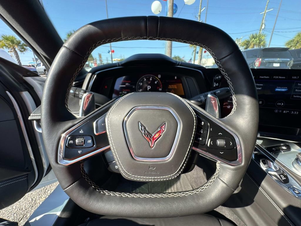 Used 2023 Chevrolet Corvette Stingray Premium Cpe w/ Z51 Performance Package image 19