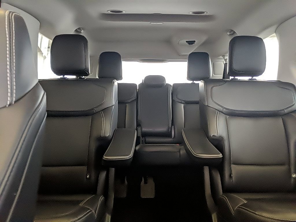 Certified 2025 Ford Expedition Max Platinum image 36