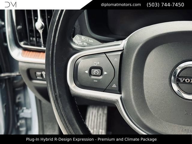 Used 2022 Volvo S60 T8 R-Design Expression w/ Premium Package AWD/4WD image 30