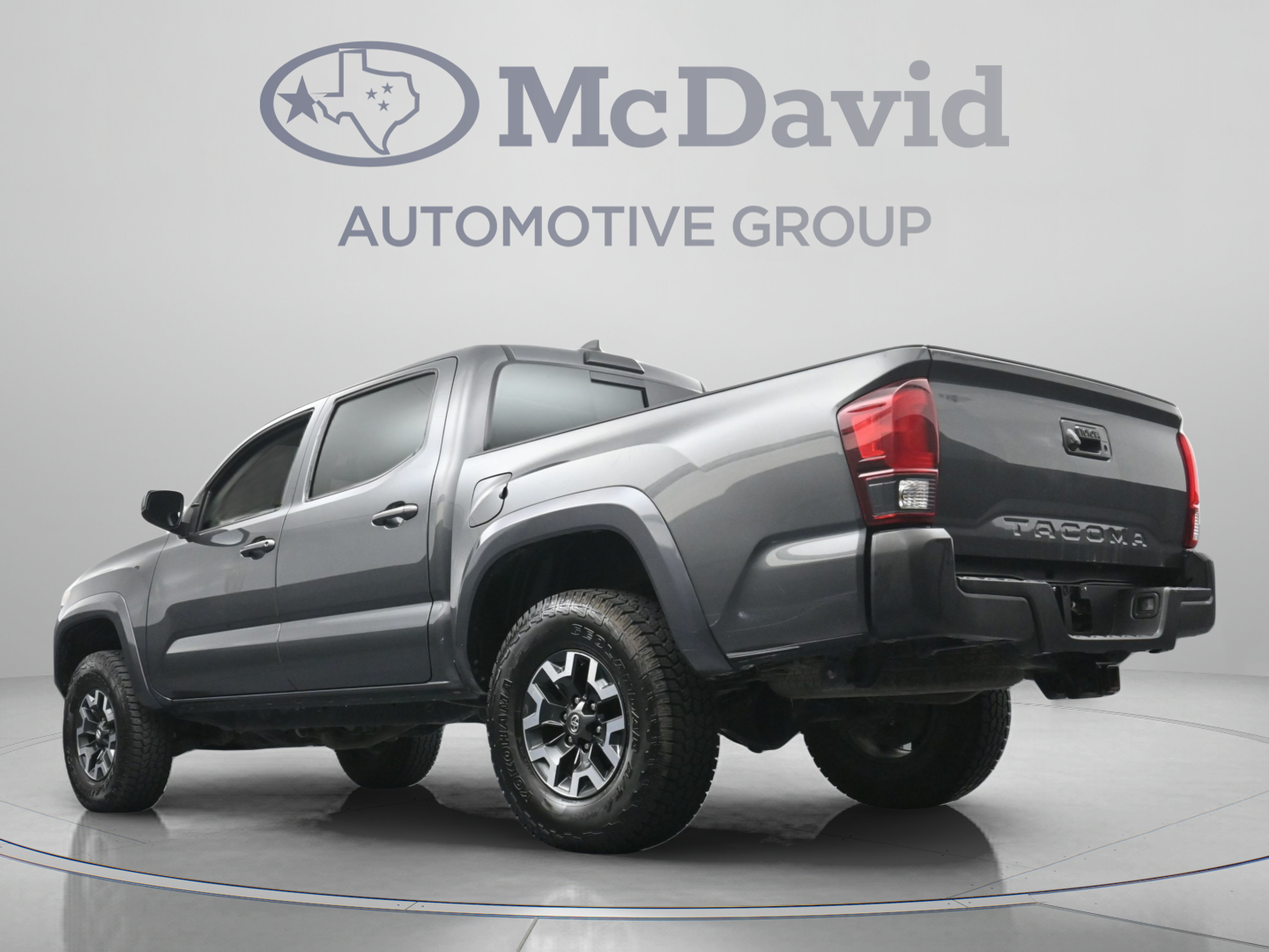 Used 2019 Toyota Tacoma SR5 AWD/4WD image 28