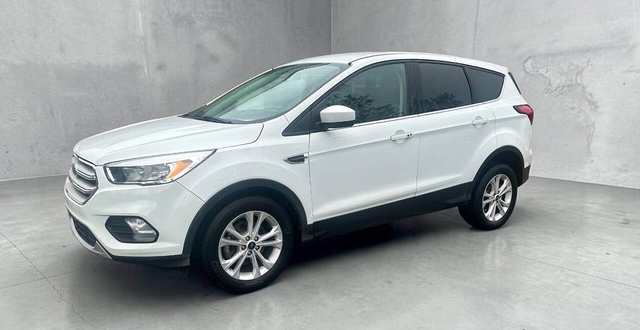 Used 2019 Ford Escape SE