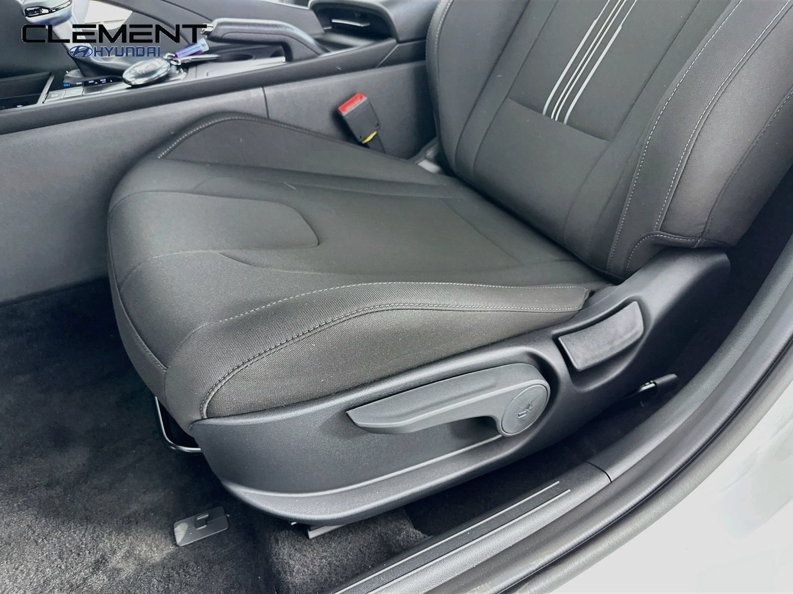 New 2026 Hyundai Elantra Sport FWD image 23