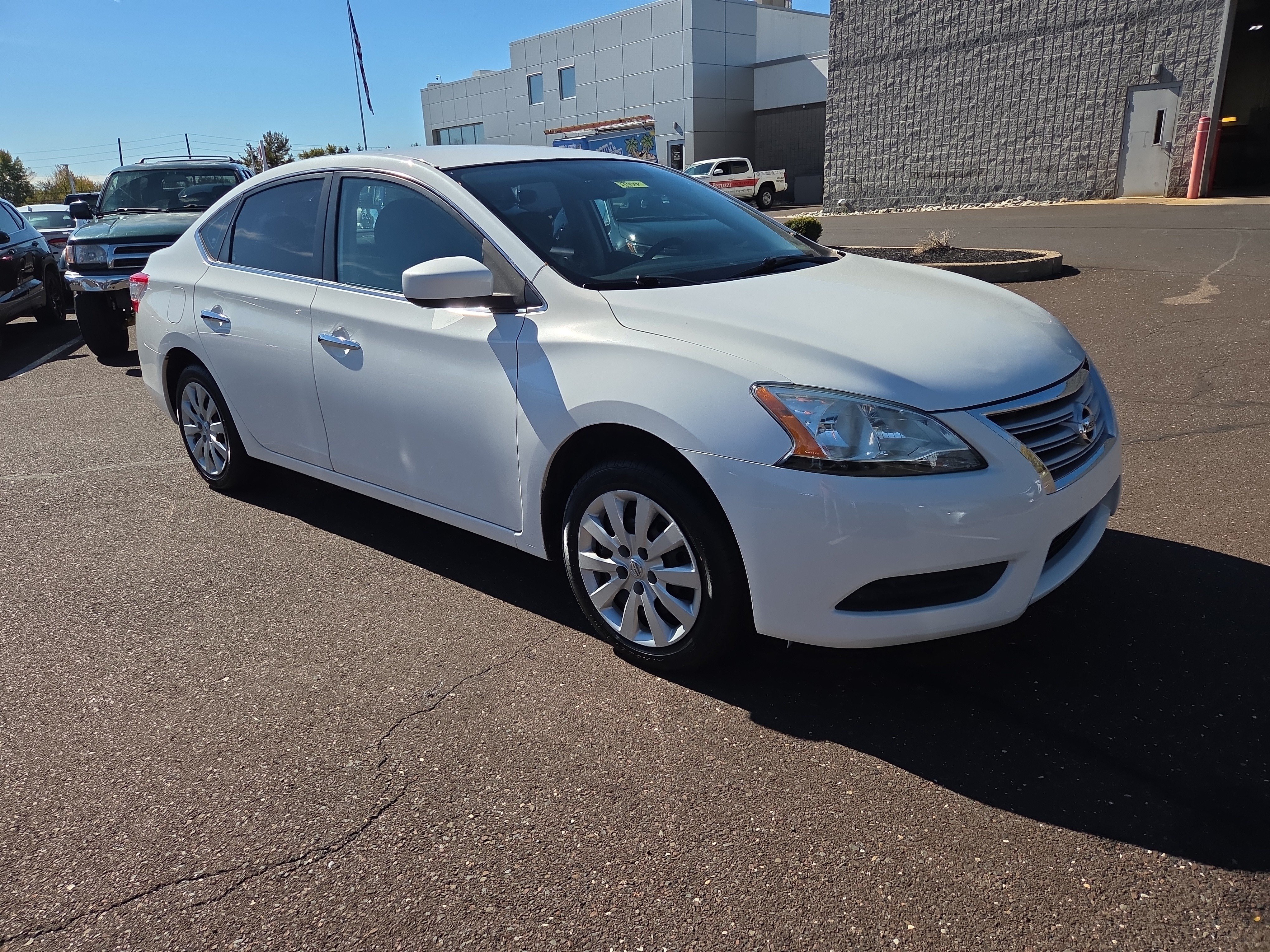 Used 2014 Nissan Sentra S FWD image 1