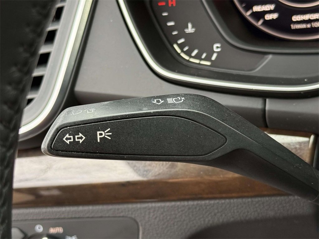 Used 2018 Audi Q5 2.0T w/ Premium Plus Package image 27