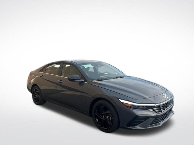 New 2026 Hyundai Elantra SEL Sport Premium image 3