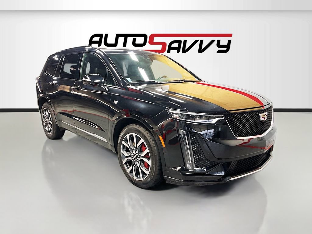 Used 2023 Cadillac XT6 Sport w/ Technology Package image 1