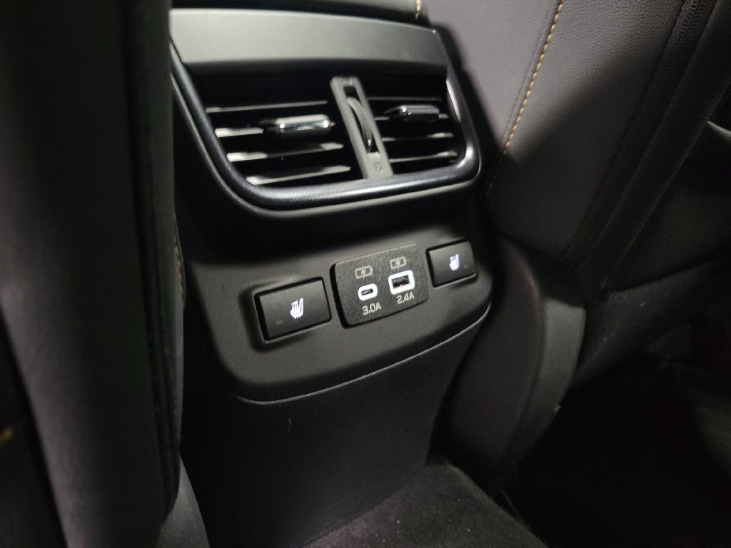 Used 2025 Subaru Outback Wilderness AWD/4WD image 32