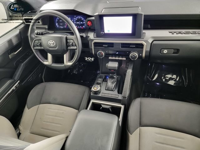 Used 2024 Toyota Tacoma TRD Sport AWD/4WD image 32