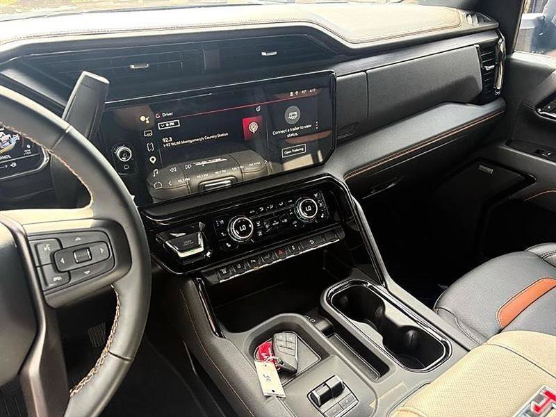 Used 2025 GMC Sierra 2500 AT4 w/ AT4 Premium Plus Package AWD/4WD image 25