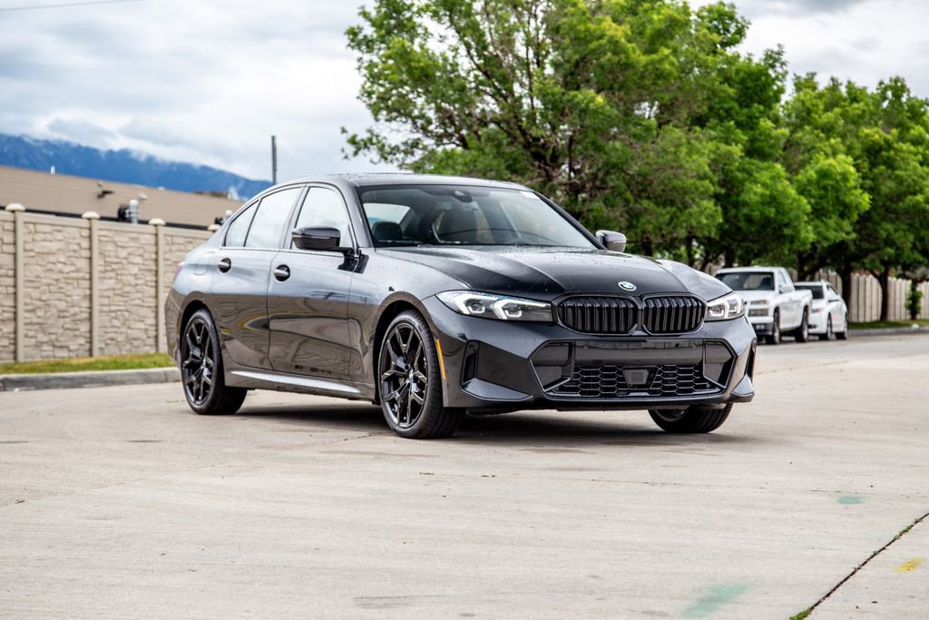 New 2026 BMW 330i xDrive Sedan w/ M Sport Package AWD/4WD image 7