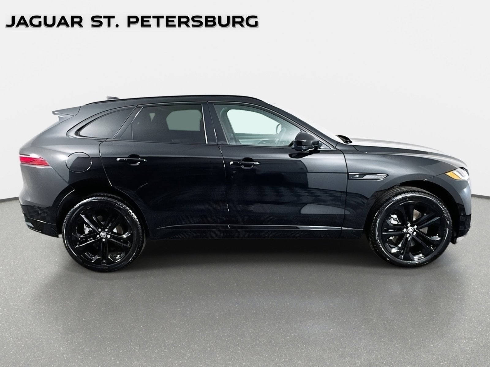 New 2026 Jaguar F-PACE R-Dynamic S AWD/4WD image 4