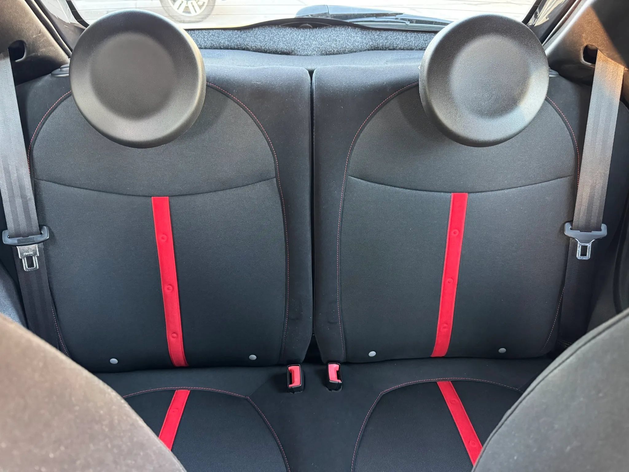 Used 2015 FIAT 500 Abarth w/ Beats Audio Package FWD image 16