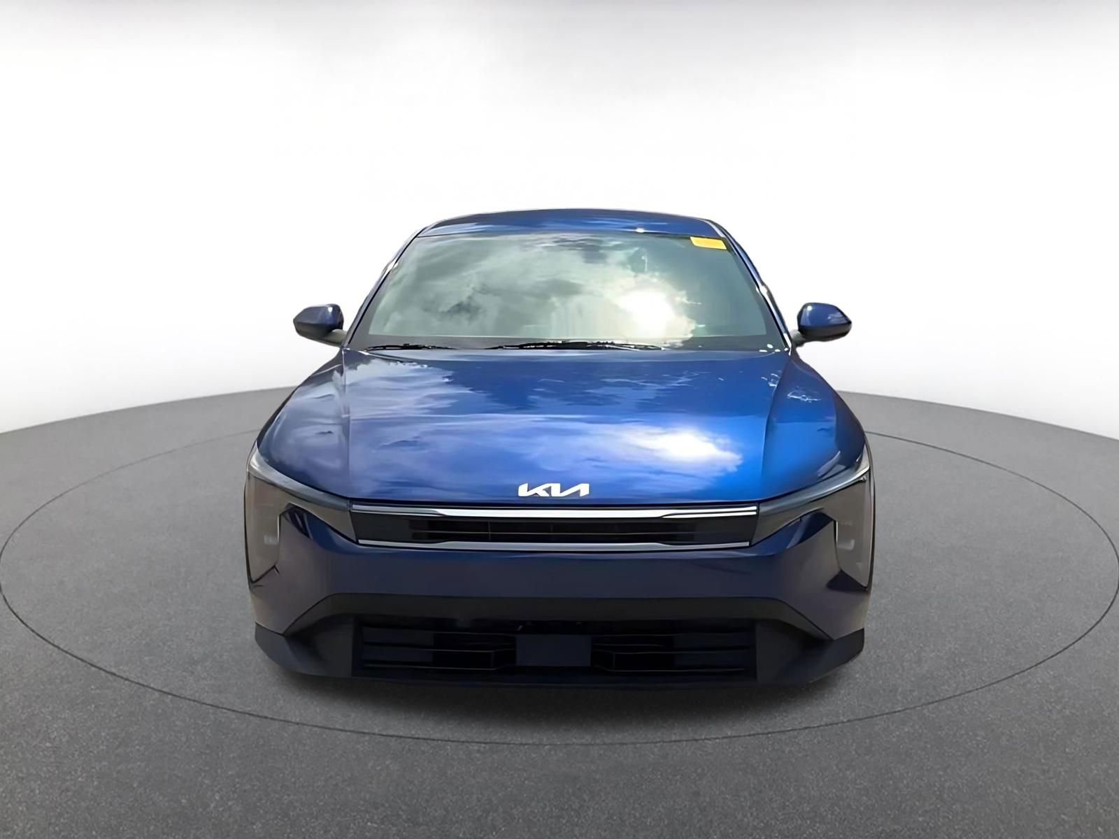 Used 2025 Kia K4 FWD image 4