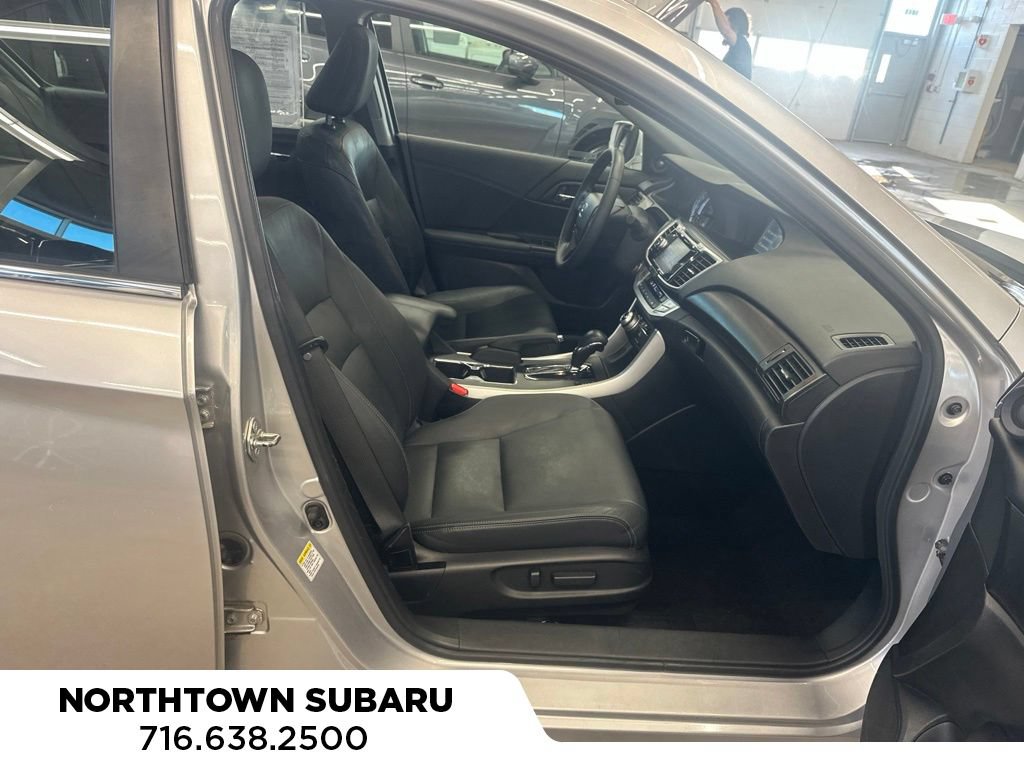 Used 2015 Honda Accord EX-L image 23