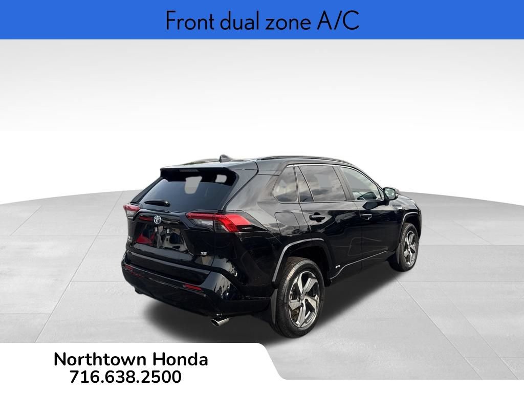 Used 2023 Toyota RAV4 SE w/ Weather & Moonroof Package AWD/4WD image 5