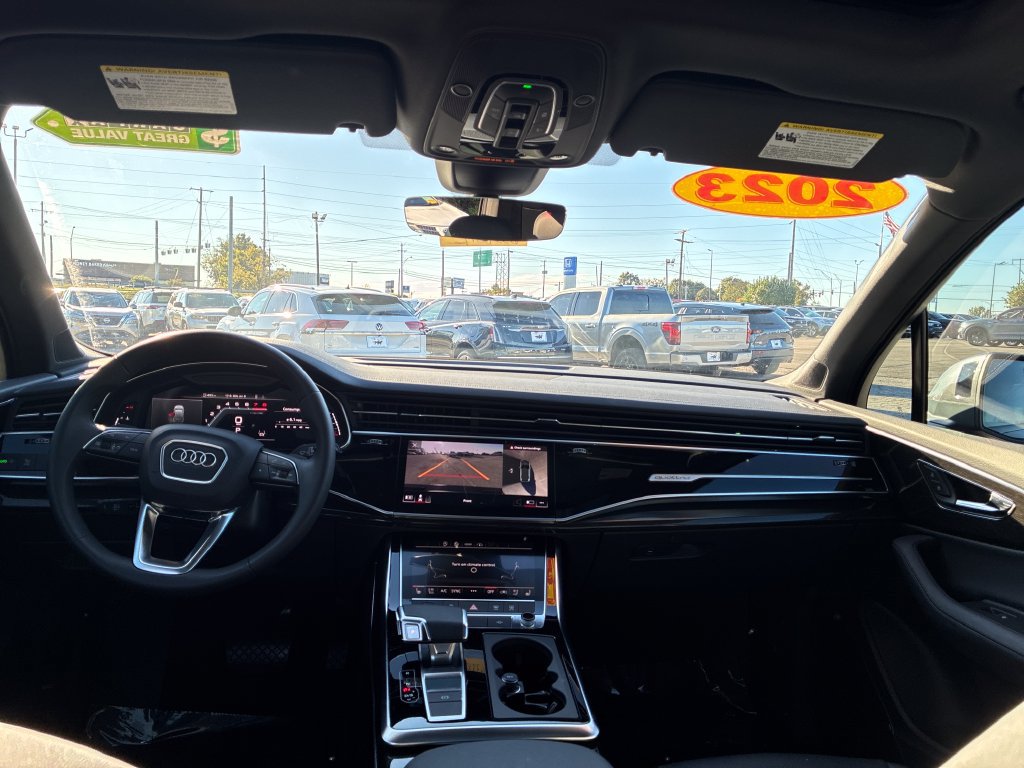 Used 2023 Audi Q7 3.0T Premium Plus AWD/4WD image 18