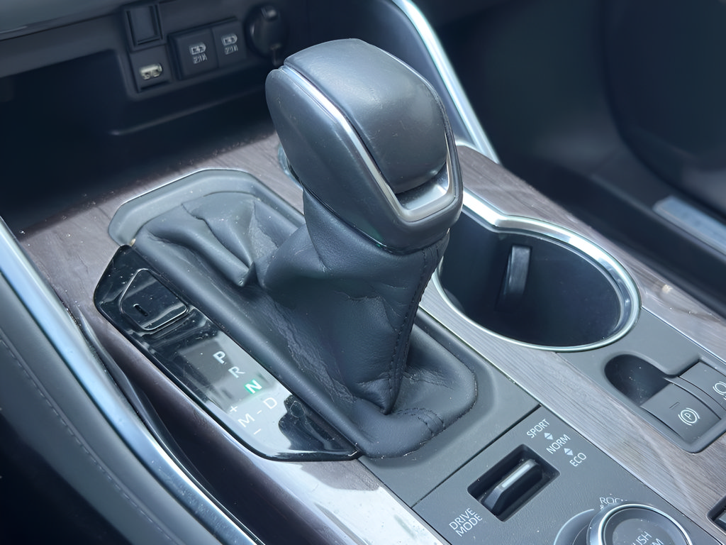 Used 2020 Toyota Highlander Limited AWD/4WD image 31