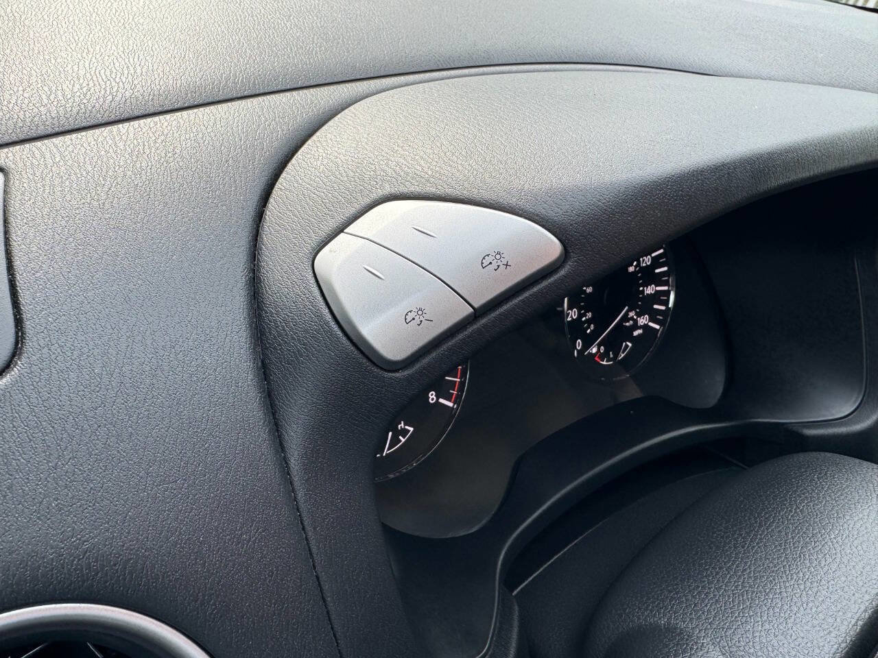 Used 2018 Nissan Pathfinder SL image 53