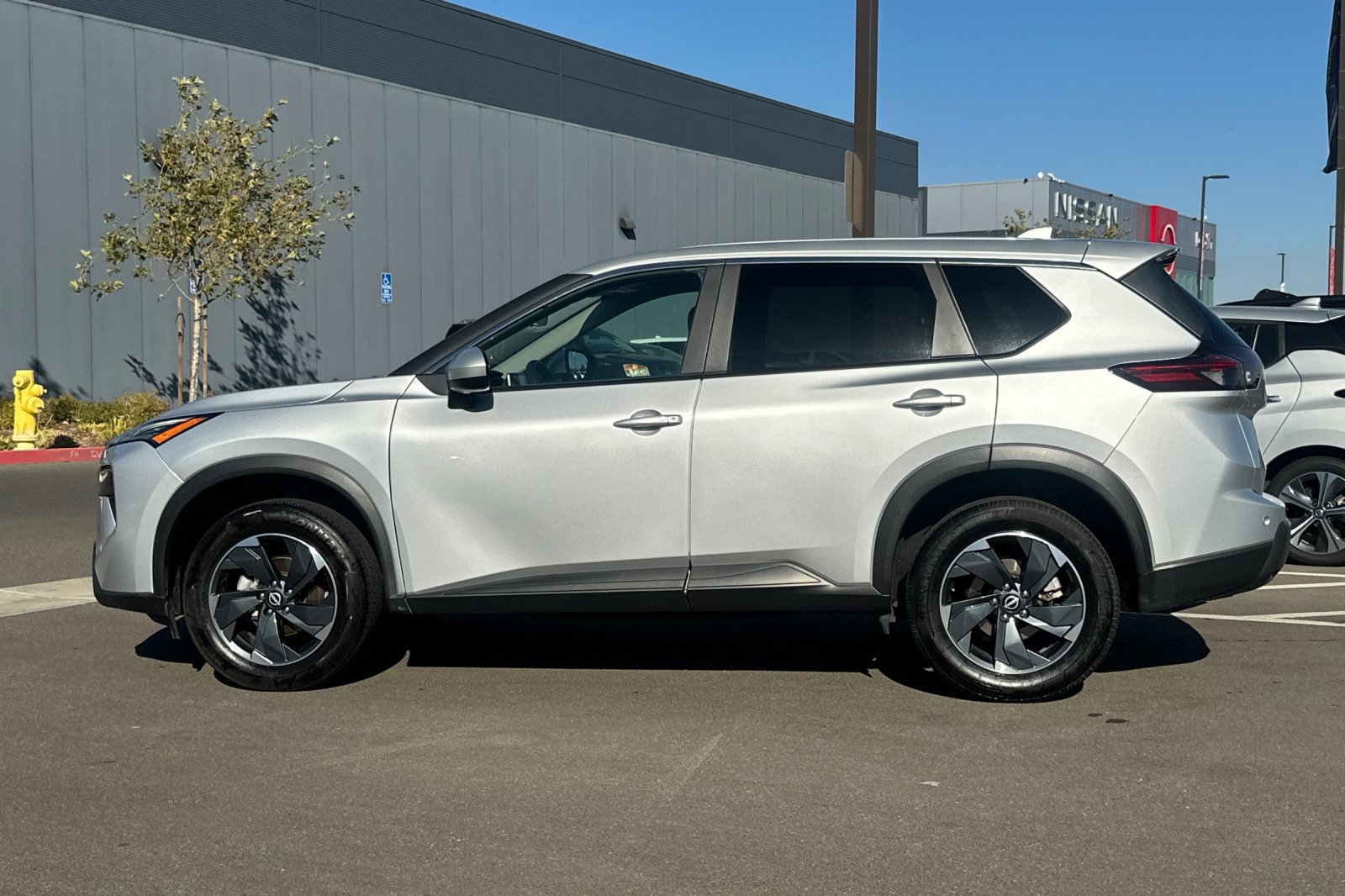 Certified 2024 Nissan Rogue SV AWD/4WD image 7