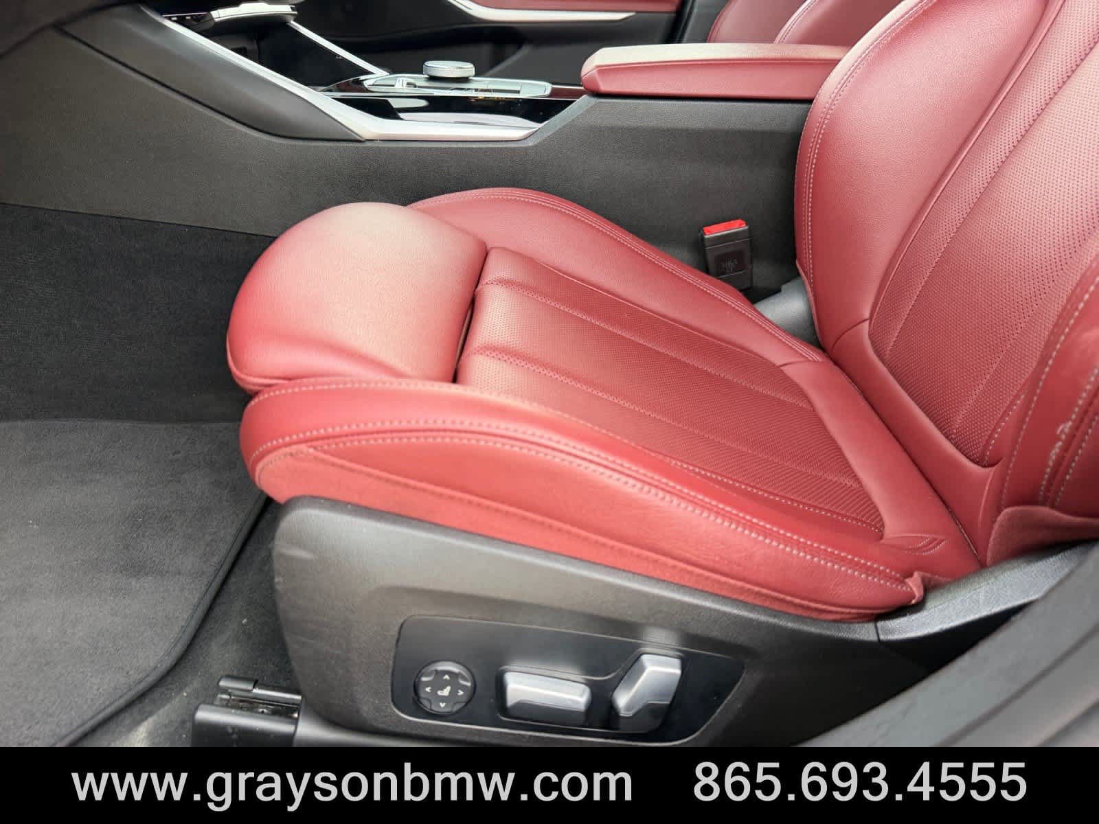 Used 2023 BMW 330i xDrive Sedan w/ Premium Package AWD/4WD image 11