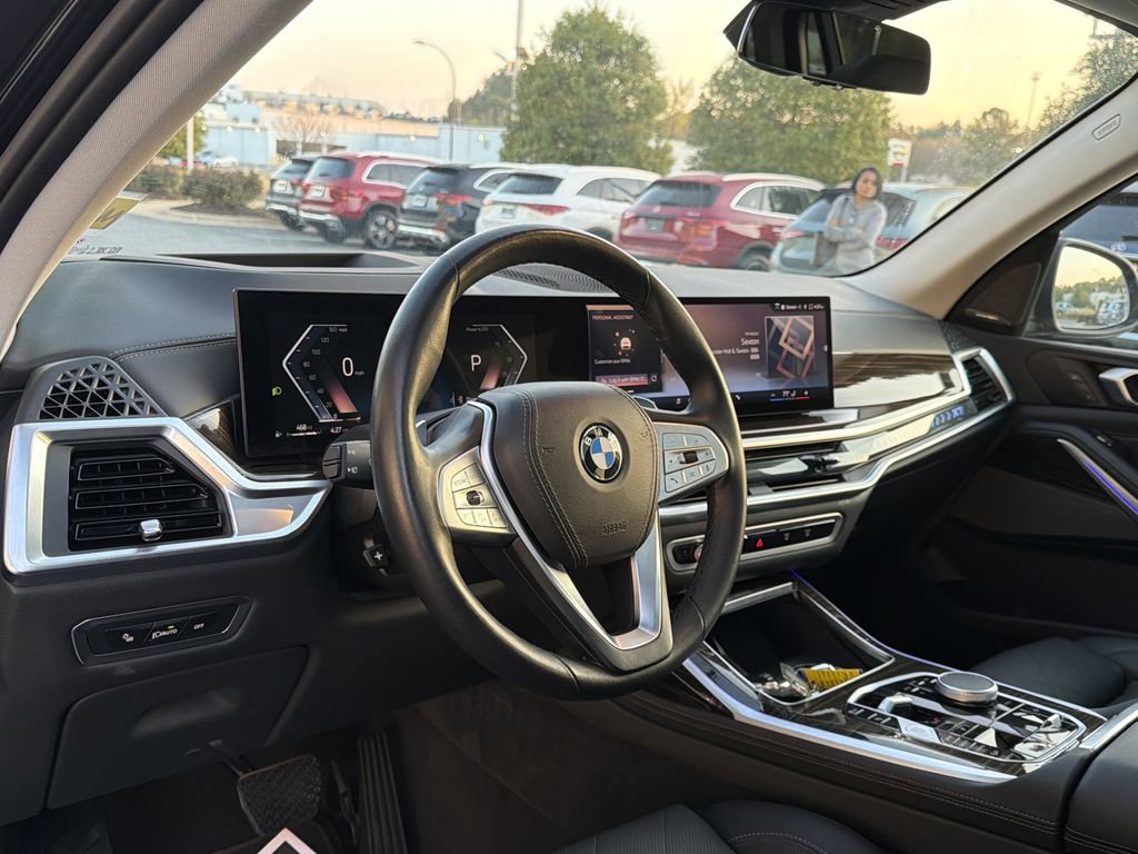 Used 2025 BMW X7 xDrive40i image 10