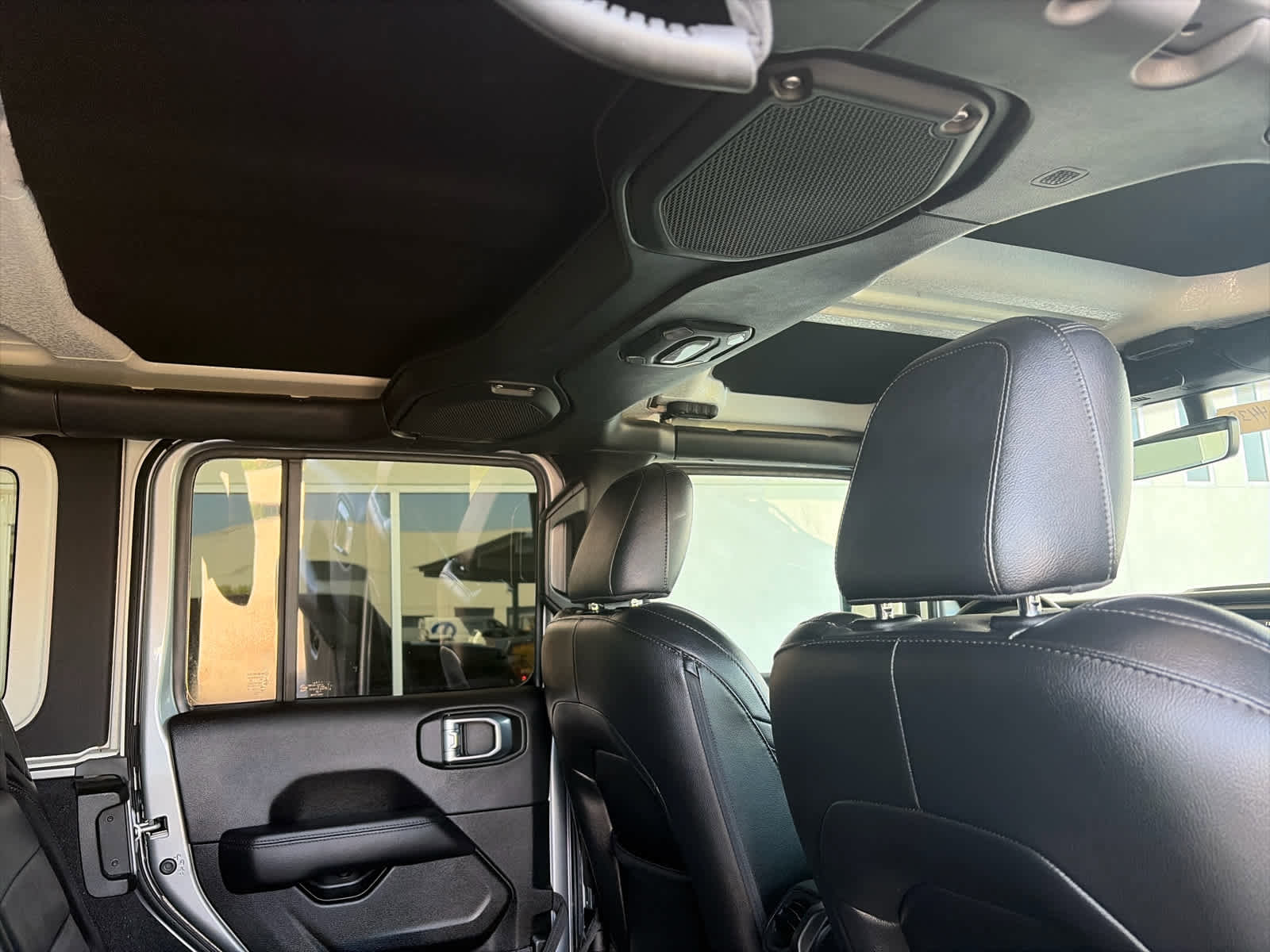 Used 2021 Jeep Wrangler Unlimited Sahara AWD/4WD image 14