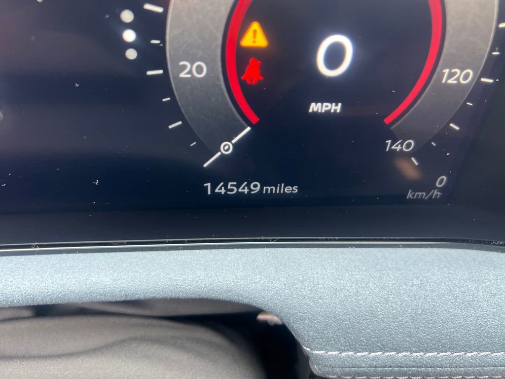 Used 2023 Nissan Ariya image 17