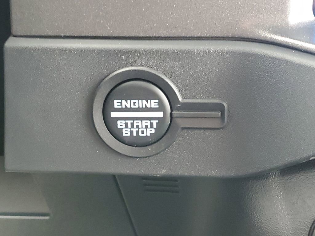 New 2025 Ford Bronco Big Bend w/ Black Diamond Package AWD/4WD image 13