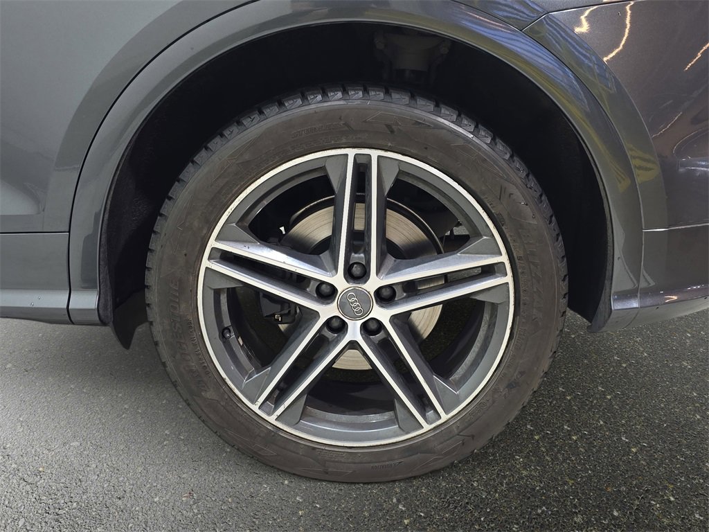 Used 2018 Audi SQ5 Prestige w/ Prestige Package image 32