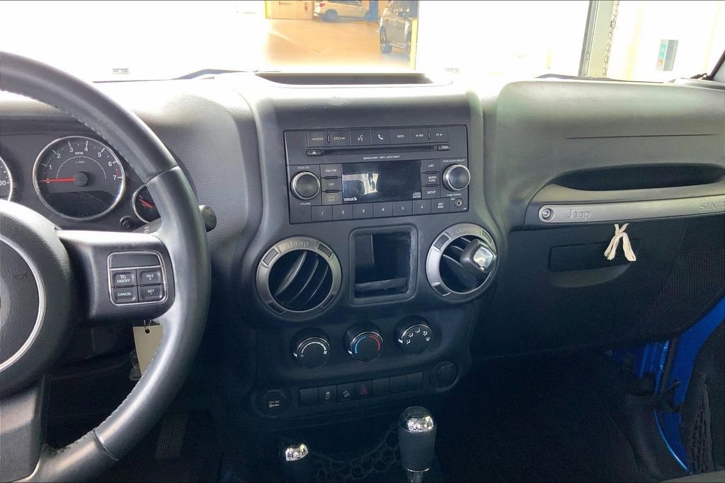 Used 2015 Jeep Wrangler Sport w/ Connectivity Group image 6