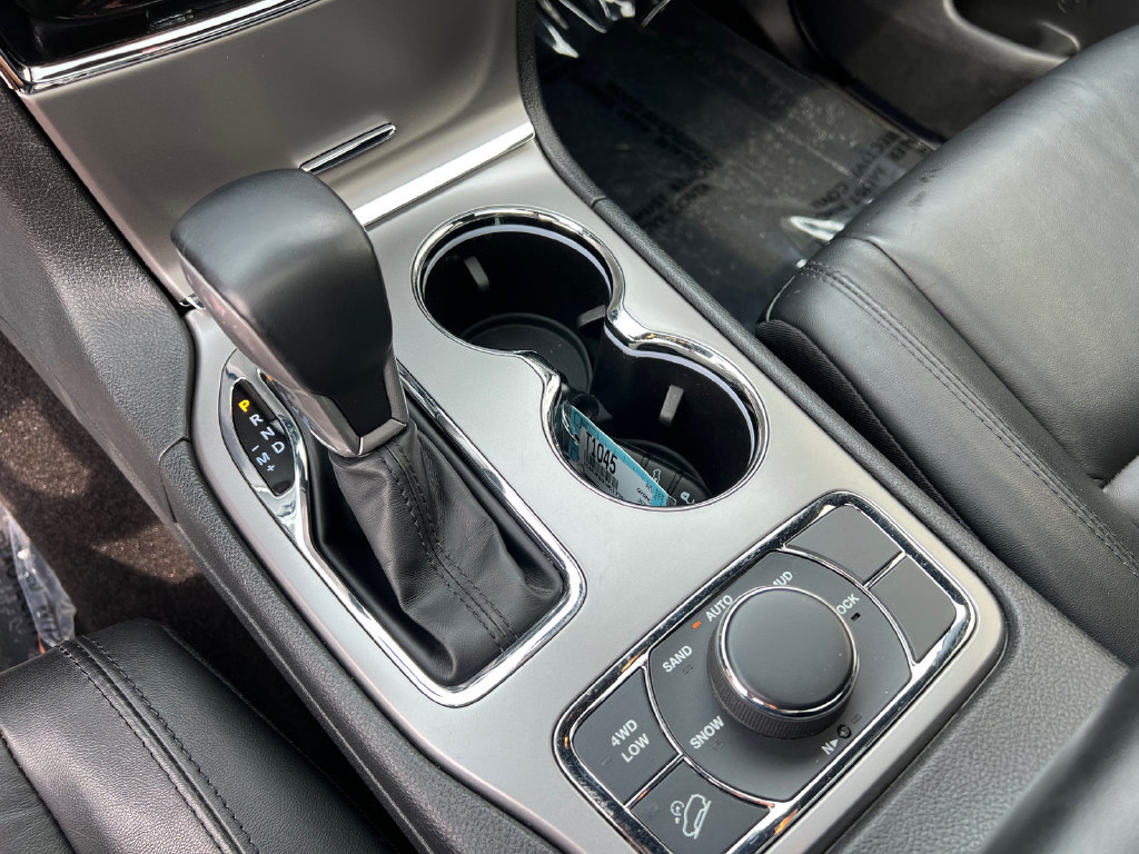 Used 2022 Jeep Grand Cherokee Limited AWD/4WD image 20